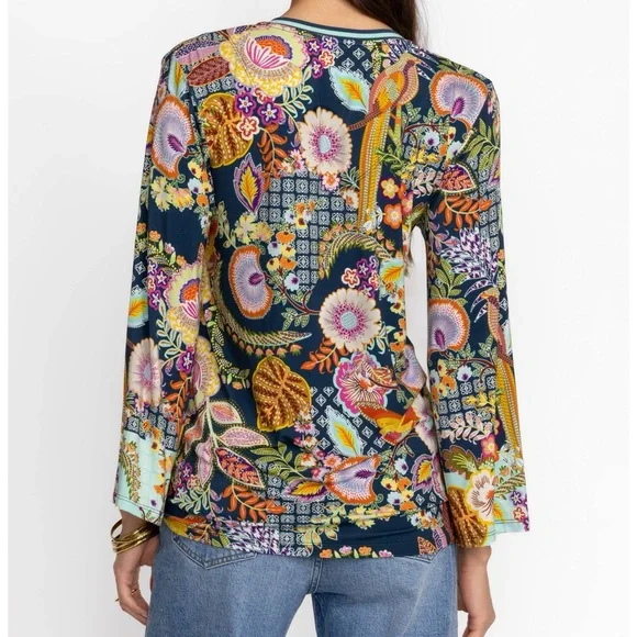 The Janine Favorite V-Neck Kimono Sleeve Tee - Picture 2 of 7